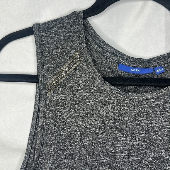 APT. 9 LONG FLOWY TANK (L) - Picture 4 of 8